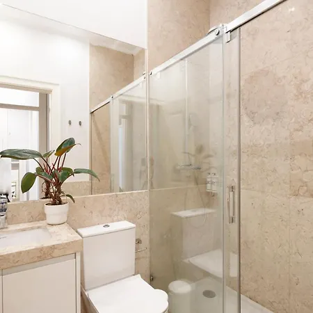 Modern In The Heart Of Chiado Лісабон